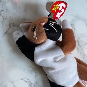 TY The Beanie Baby Collection Chip the Cat .